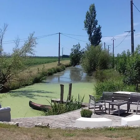 Le Chai Du Marais Sauvage * Маран